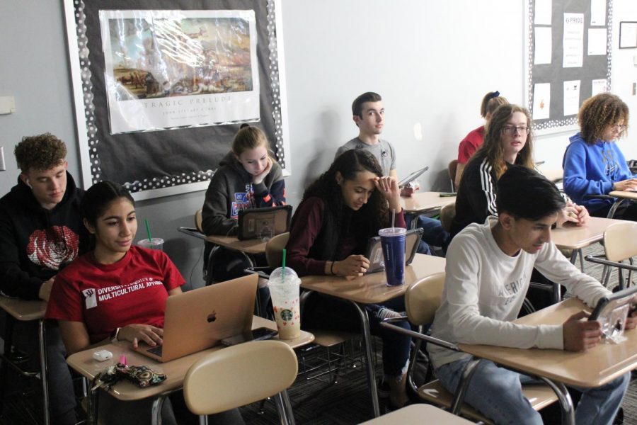 Students come into Fosters class prepared for the assignment on Feb. 22, 2019. Students are motivated to get their work done to accomplish their grade.