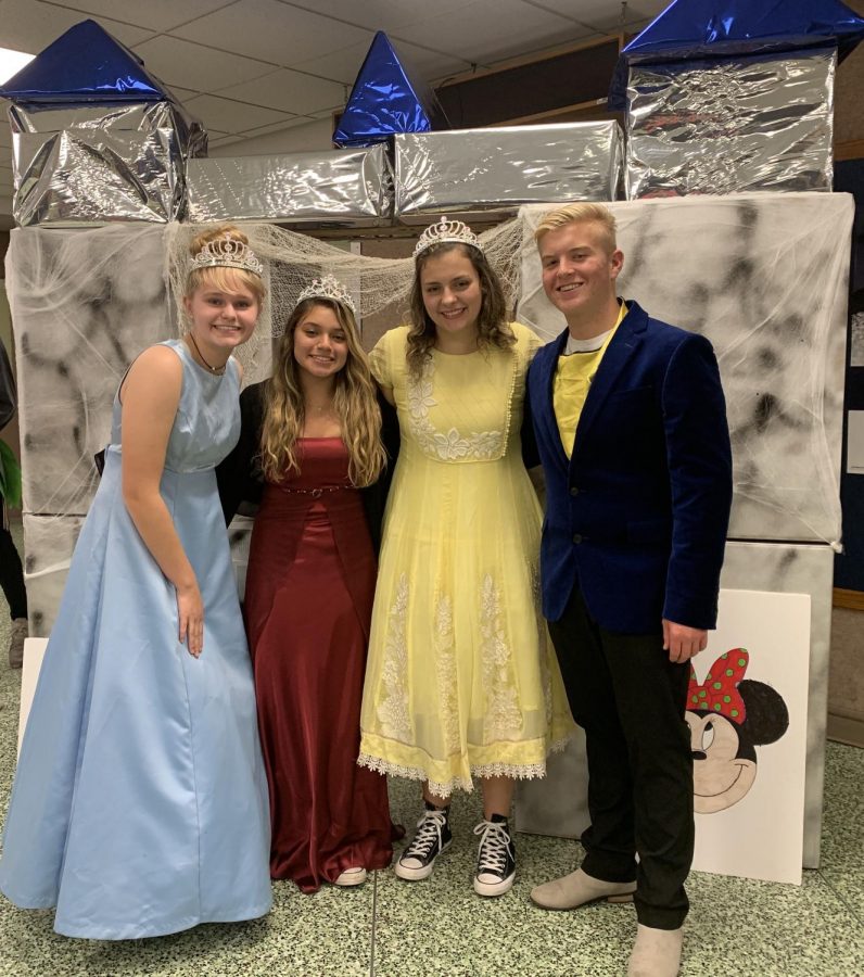 +++One+of+the+many+groups+of+students+that+participated+in+Track-or-Treat+was+Move2Stand.++Their+theme+was+Disney+and+they+even+created+a+castle+to+go+along+with+their+table.+