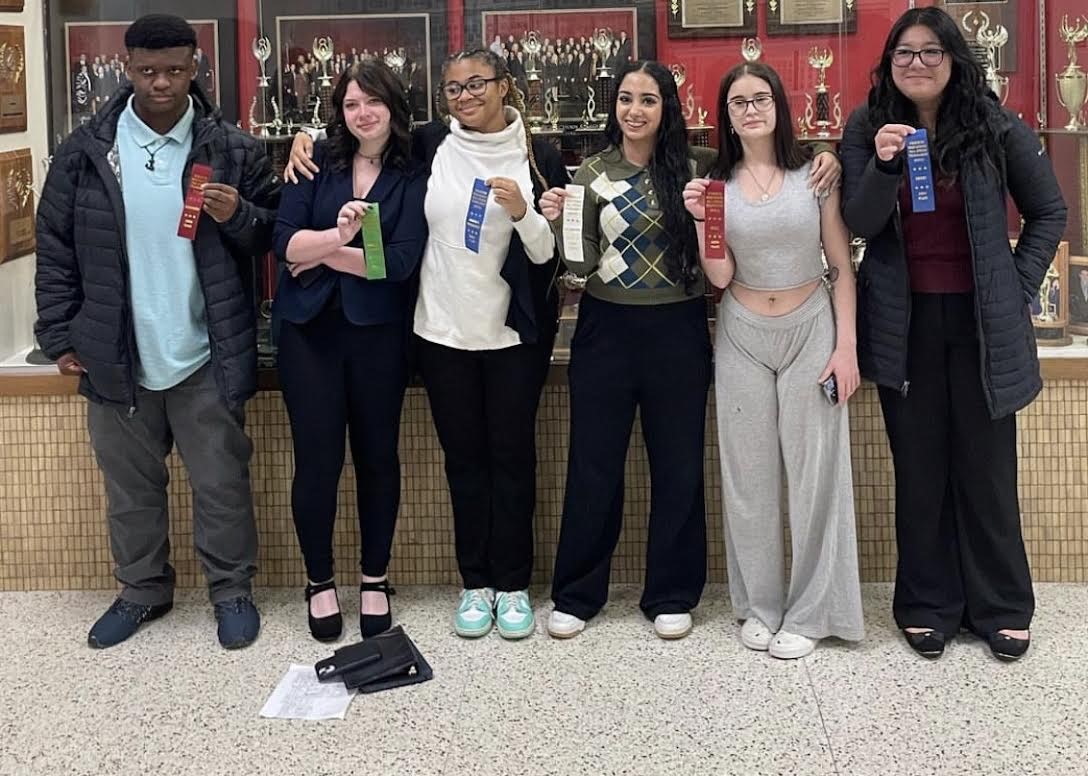 EHS Speech Club Leaves Other Teams Speechless!