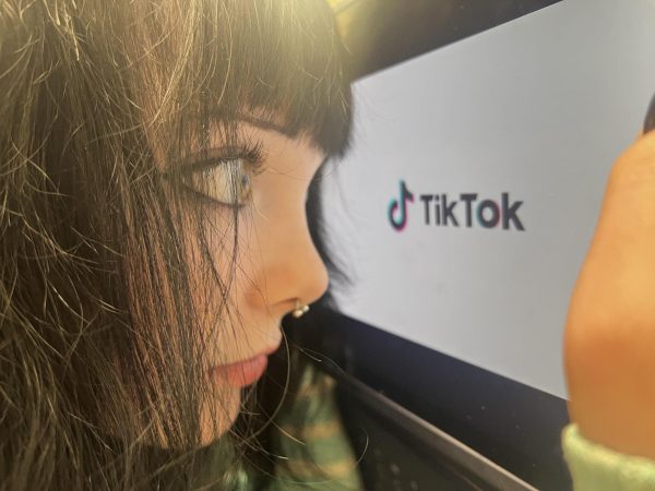 Clock Ticks Down On Sunday's Ban Of TikTok