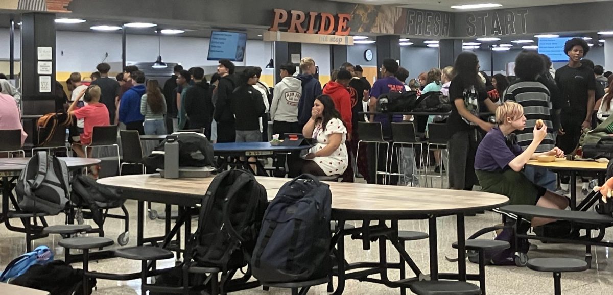 Long Lines Eat Up Lunch Time