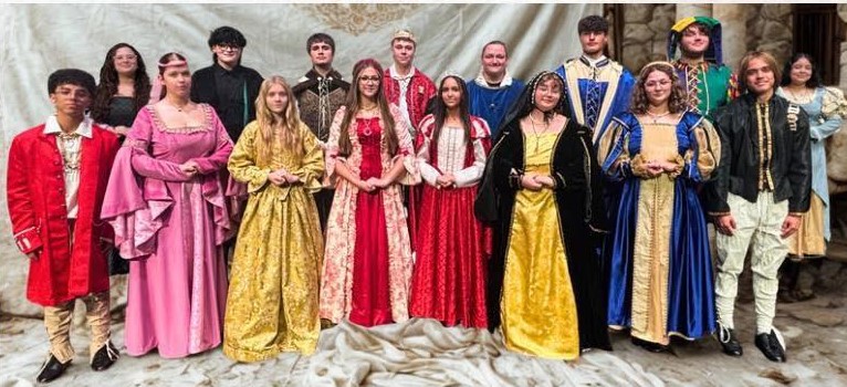 Madrigal Dinner Creates Renaissance Magic